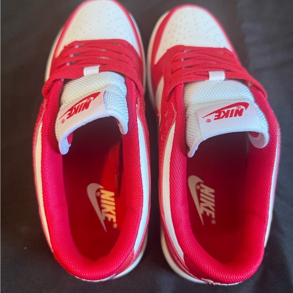Nike Dunk Low Red size 6.5 women’s - Picture 5 of 11